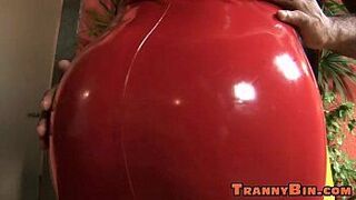 Sexy blonde latex tranny ass porn video